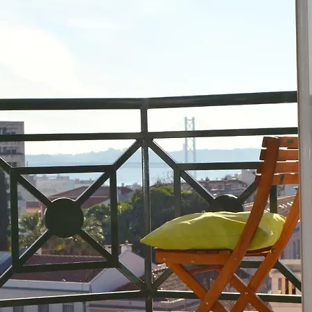 Rh Estrela 27, * Lisboa